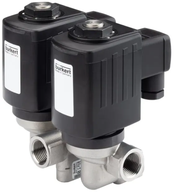 Steam solenoid valve Burkert type 6240 - Servo-assisted 2/2-way piston valve